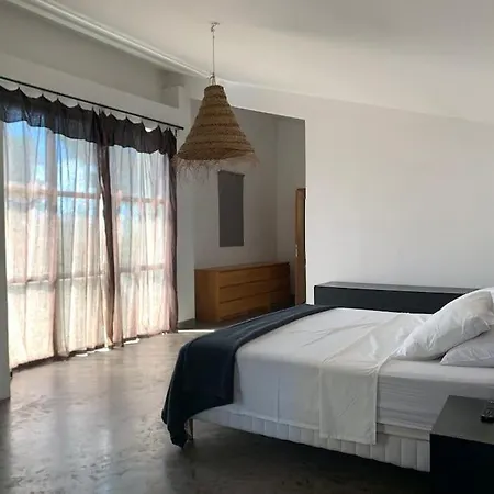 Superbe Et Spacieuse Villa Dans Un Ecrin De Verdure